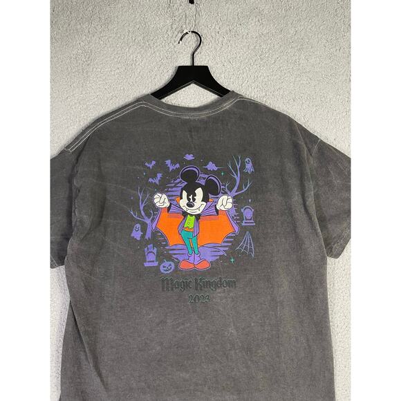 Disney Magic Kingdom Halloween Party 2023 Vampire Mickey T-Shirt Unisex XL Gray‎ - Picture 5 of 8